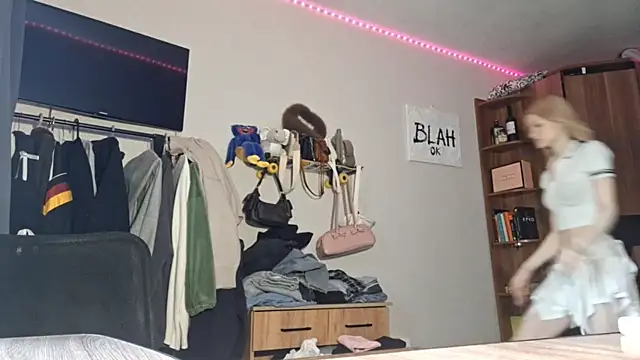 Snapshot of ChongTreece chatting on 02-06-26, 05:14 ChongTreece online show from 02-06-26, 05:14