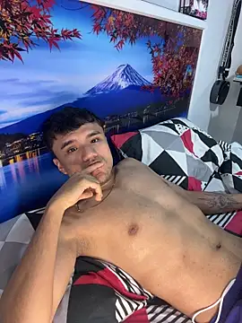 Snapshot of CreamKingg chatting on 02-11-26, 05:07 CreamKingg online show from 02-11-26, 05:07