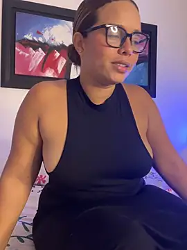 Kira Spiicy online show from 02-20-26, 12:18