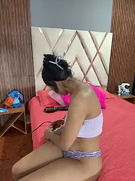 Snapshot of Violet_rousse7 chatting on 03-01-26, 12:54 Violet rousse7 online show from 03-01-26, 12:54