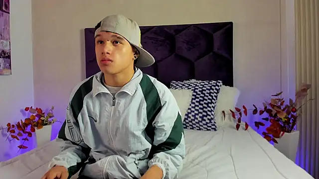 Dominik Souza online show from 06-12-26, 06:27