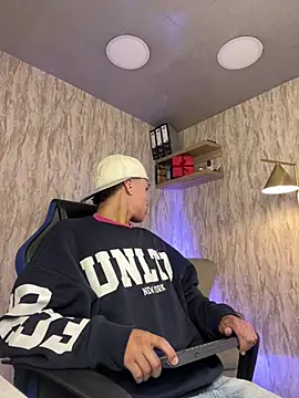 Dominik Souza online show from 02-21-26, 01:46