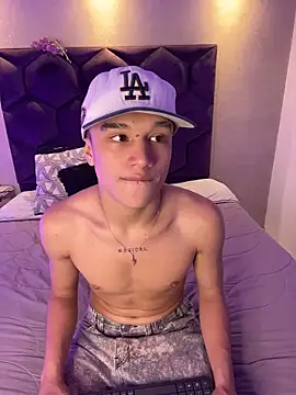 Dominik Souza online show from 04-12-26, 07:17