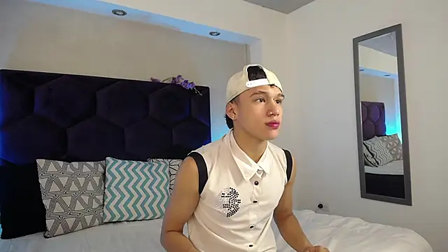 Dominik Souza online show from 03-12-26, 06:56