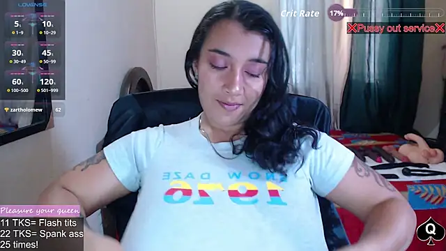 Snapshot of Robin_H00t_2 chatting on 05-21-26, 06:05 Robin H00t 2 online show from 05-21-26, 06:05