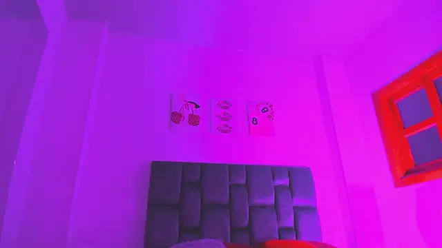 Isabella Moon9 online show from 05-30-26, 11:38