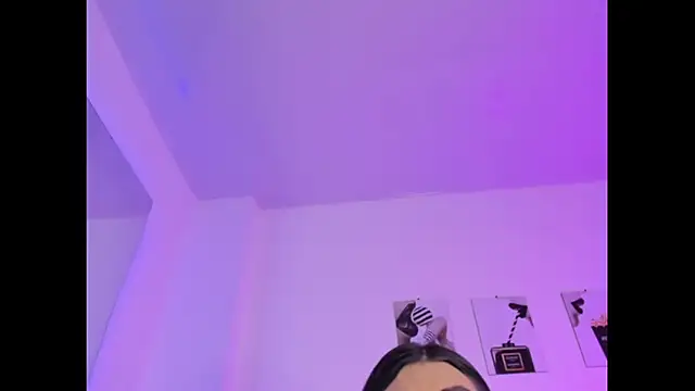 Isabella Moon9 online show from 02-11-26, 11:43