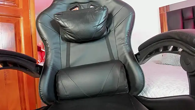 Isabella Moon9 online show from 02-20-26, 12:18