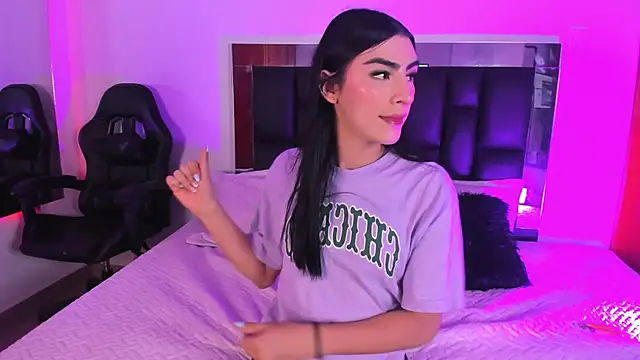 Isabella Moon9 online show from 03-30-26, 11:44