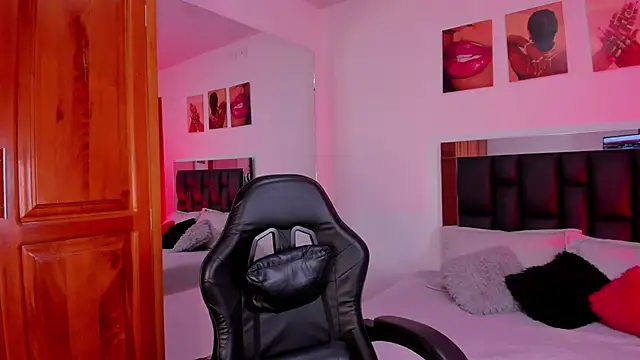 Isabella Moon9 online show from 02-19-26, 11:40