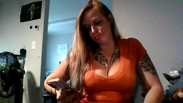 Gypsymomma17 online show from 06-11-26, 08:50