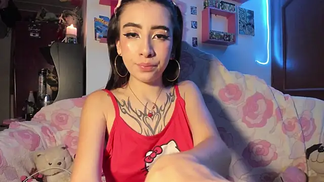 Snapshot of Rebecahart chatting on 04-28-26, 03:44 Rebecahart online show from 04-28-26, 03:44