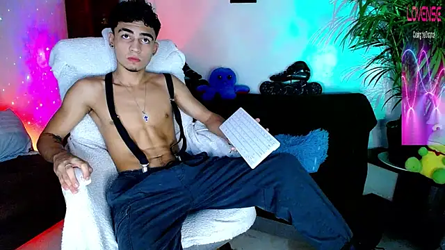 Snapshot of tiancam chatting on 05-30-26, 01:01 tiancam online show from 05-30-26, 01:01