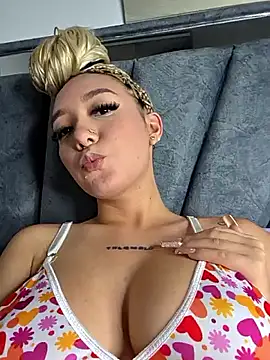 alaia princess online show from 03-30-26, 11:39