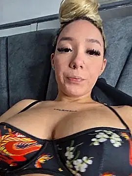 alaia princess online show from 04-19-26, 11:18