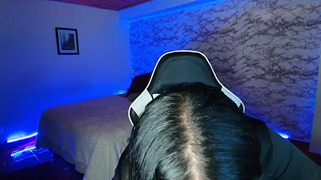 Camila IRoose online show from 04-16-26, 09:39