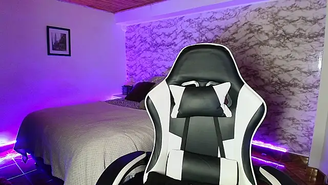 Camila IRoose online show from 04-03-26, 01:01