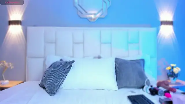 Snapshot of KataThonpson chatting on 03-03-26, 04:30 KataThonpson online show from 03-03-26, 04:30