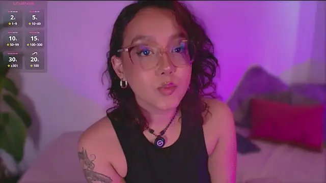 kittysophie  online show from 04-10-26, 07:10