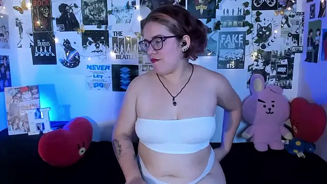 Snapshot of hellen_alexa chatting on 02-27-26, 04:56 hellen alexa online show from 02-27-26, 04:56