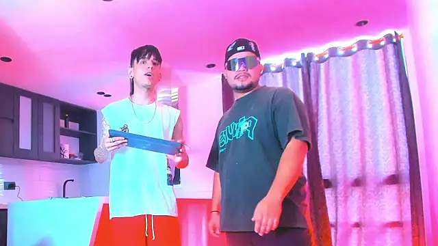 Snapshot of TheBatMansion chatting on 02-16-26, 08:07 TheBatMansion online show from 02-16-26, 08:07