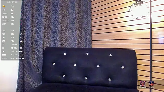 Snapshot of TheBatMansion chatting on 06-04-26, 04:50 TheBatMansion online show from 06-04-26, 04:50