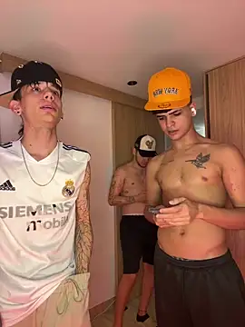 TheBatMansion online show from 03-05-26, 05:48