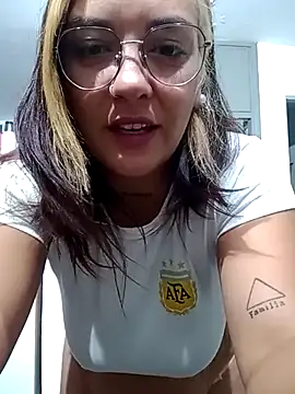 kuramaqueen online show from 03-18-26, 07:11