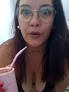 kuramaqueen online show from 02-15-26, 10:30