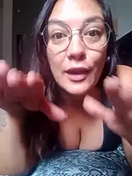 kuramaqueen online show from 02-26-26, 05:57