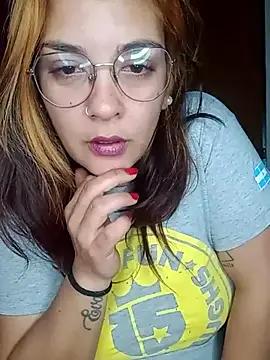 kuramaqueen online show from 07-25-26, 03:58