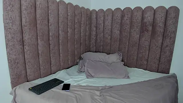 Snapshot of Zoe_Banx chatting on 02-09-26, 11:03 Zoe Banx online show from 02-09-26, 11:03