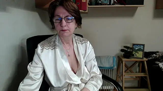 katemodel online show from 05-07-26, 06:17