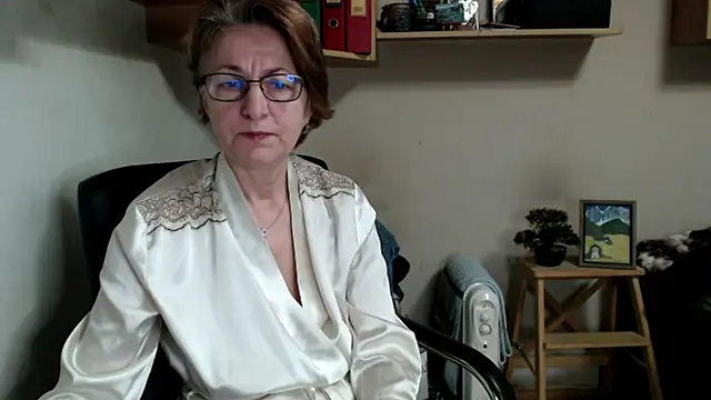 katemodel online show from 04-04-26, 06:53