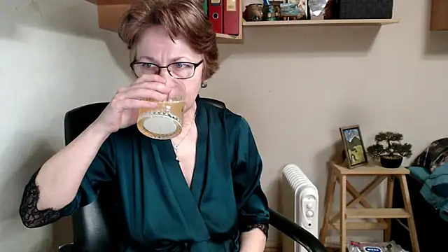 katemodel online show from 02-01-26, 06:55