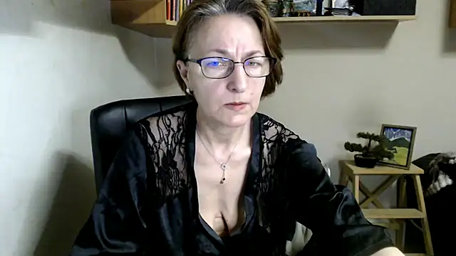 katemodel online show from 06-12-26, 06:44
