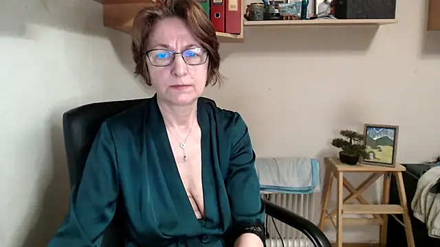 katemodel online show from 05-06-26, 07:12