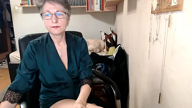 katemodel online show from 11-07-25, 07:35