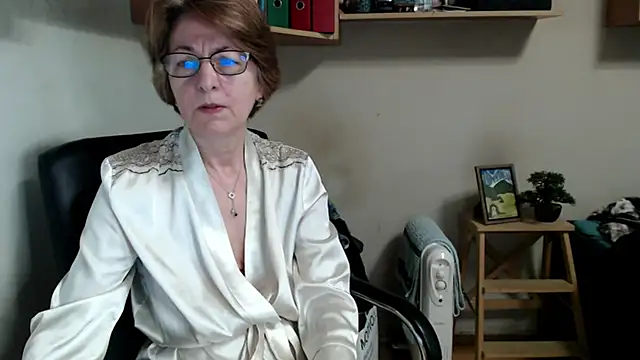 katemodel online show from 03-26-26, 07:50