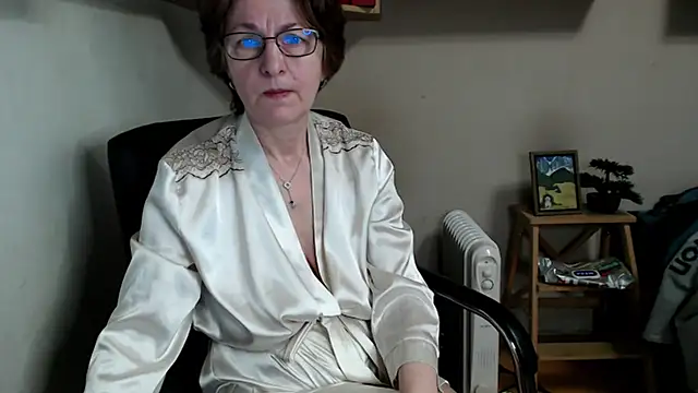 katemodel online show from 03-06-26, 07:03