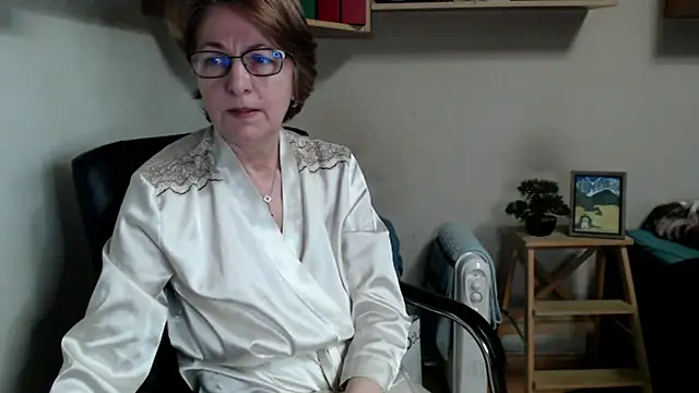 katemodel online show from 03-31-26, 07:21