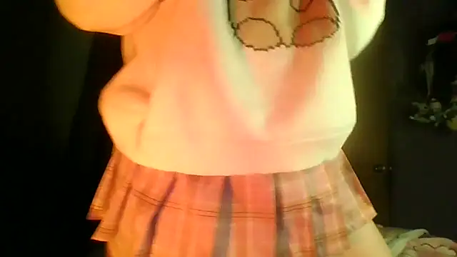 Snapshot of mimi_miauu chatting on 06-05-26, 03:11 mimi miauu online show from 06-05-26, 03:11