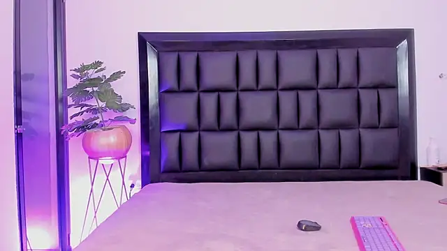 mia roosee1 online show from 04-08-26, 05:09