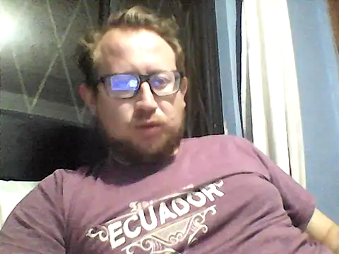 Snapshot of Ecuhot8976 chatting on 06-28-26, 03:46 Ecuhot8976 online show from 06-28-26, 03:46