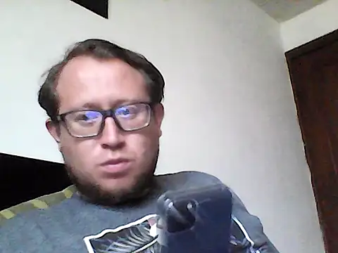 Snapshot of Ecuhot8976 chatting on 02-08-26, 11:24 Ecuhot8976 online show from 02-08-26, 11:24