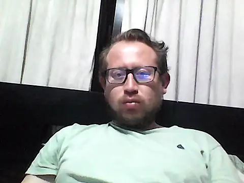 Snapshot of Ecuhot8976 chatting on 07-04-26, 03:57 Ecuhot8976 online show from 07-04-26, 03:57