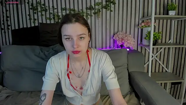 Snapshot of Patricia_mil1er chatting on 02-05-26, 12:06 Patricia mil1er online show from 02-05-26, 12:06