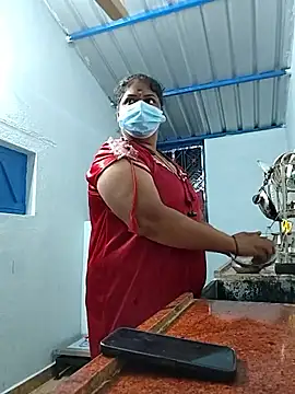 Snapshot of TamilSembaruthi143 chatting on 02-19-26, 07:33 TamilSembaruthi143 online show from 02-19-26, 07:33