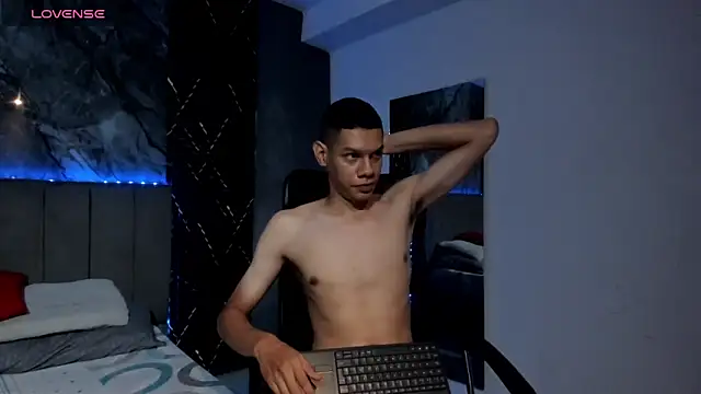 milo cruz  online show from 02-10-26, 02:05