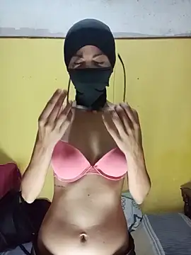 Snapshot of Lilijms97_ chatting on 06-19-26, 03:45 Lilijms97 online show from 06-19-26, 03:45